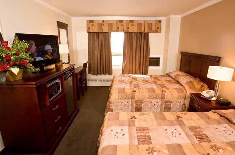 Ptarmigan Inn Hay River Εξωτερικό φωτογραφία
