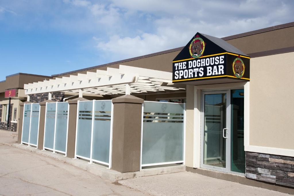 Ptarmigan Inn Hay River Εξωτερικό φωτογραφία